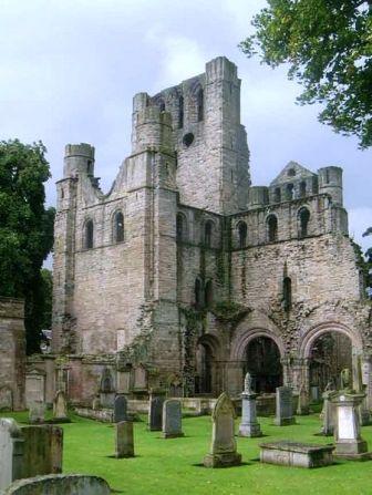 4 nights cycling the 4 Abbeys route in the borders of Scotland. The back of Kelso Abbey
